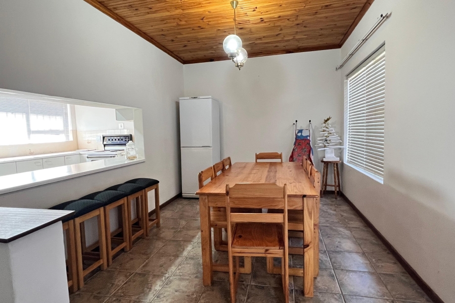 4 Bedroom Property for Sale in Wavecrest Eastern Cape